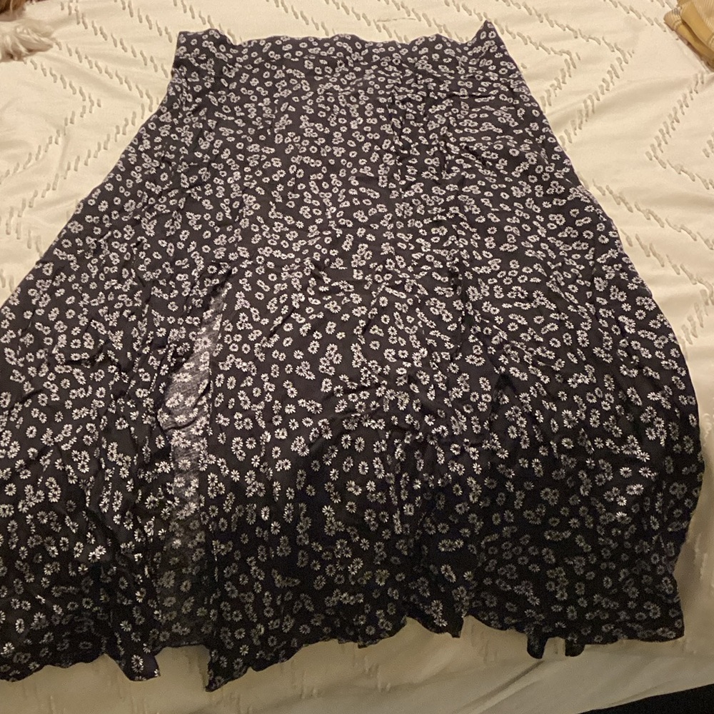SHEIN Black and White Floral A-Line Skirt